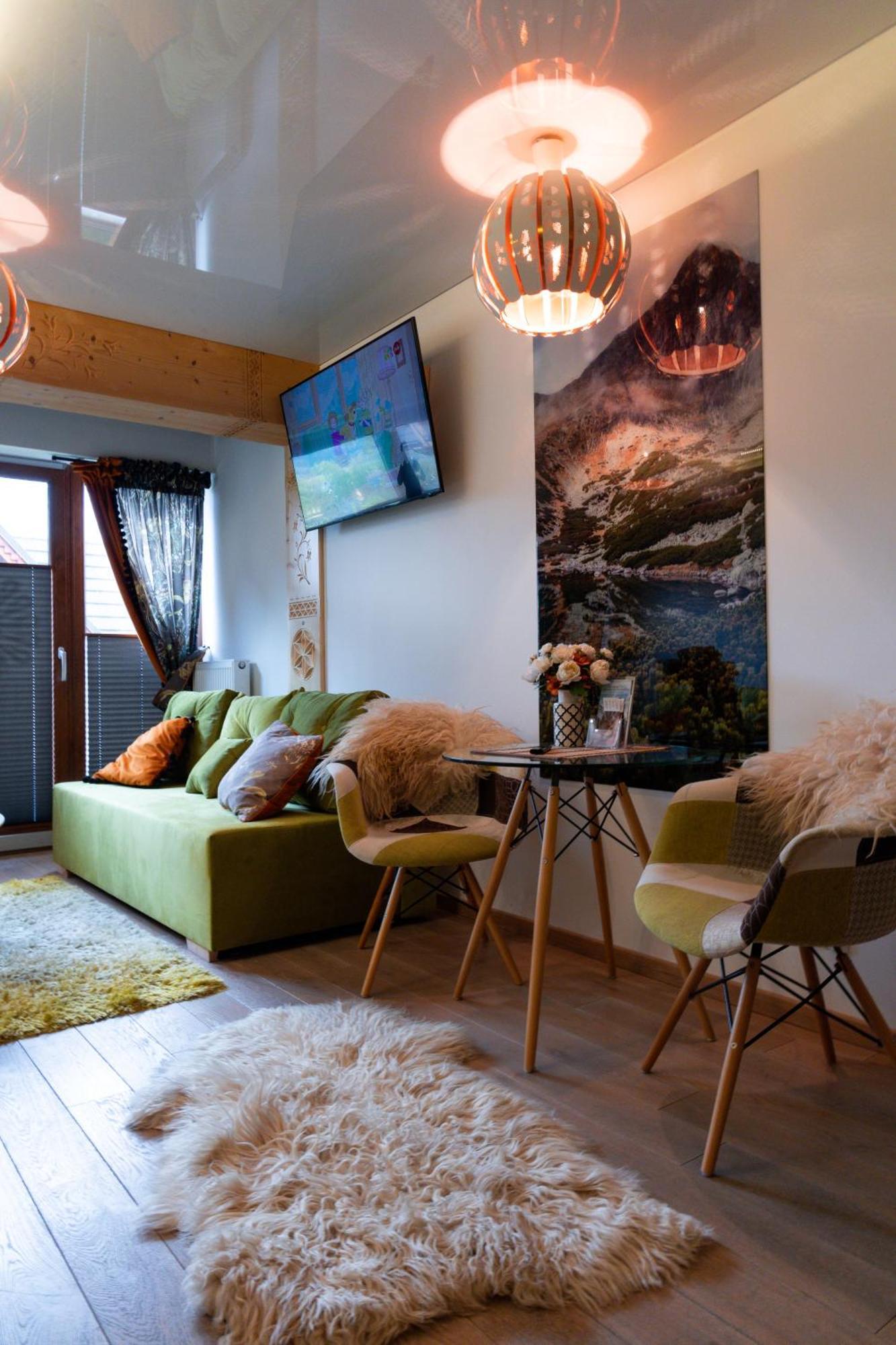 Polana Szymoszkowa - Chamerion Apartamento *